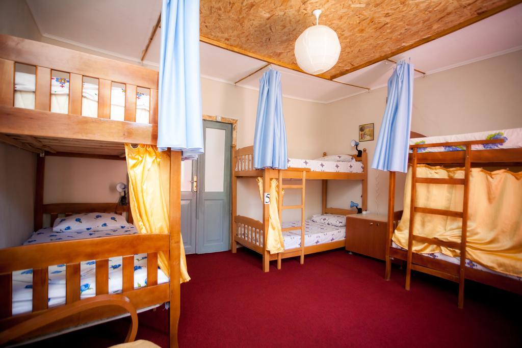 The Wanderers Hostel Shkodër Екстериор снимка