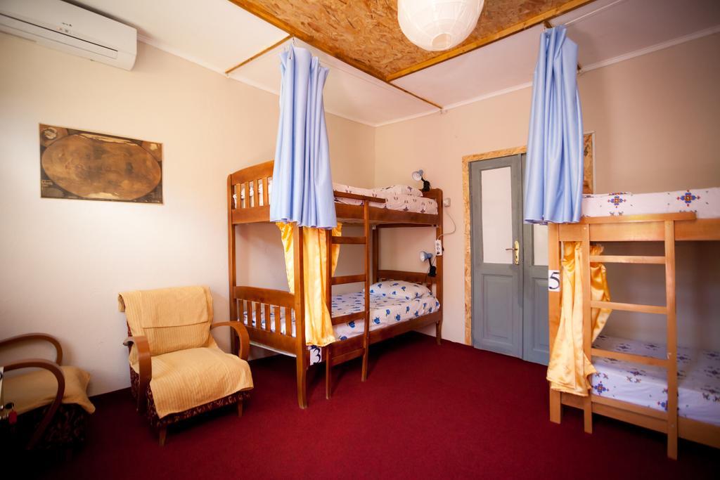 The Wanderers Hostel Shkodër Екстериор снимка