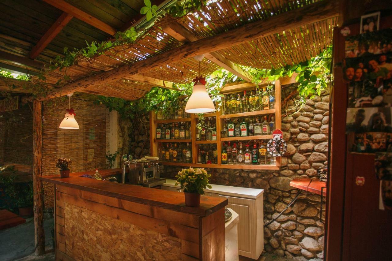 The Wanderers Hostel Shkodër Екстериор снимка